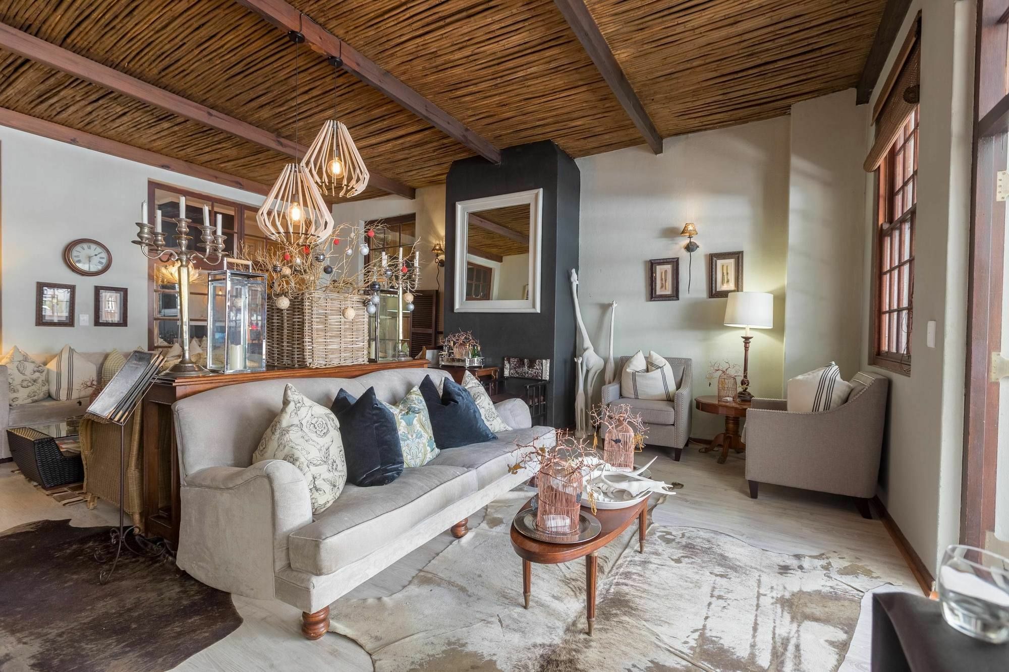 Hotel Lairds Country Estate